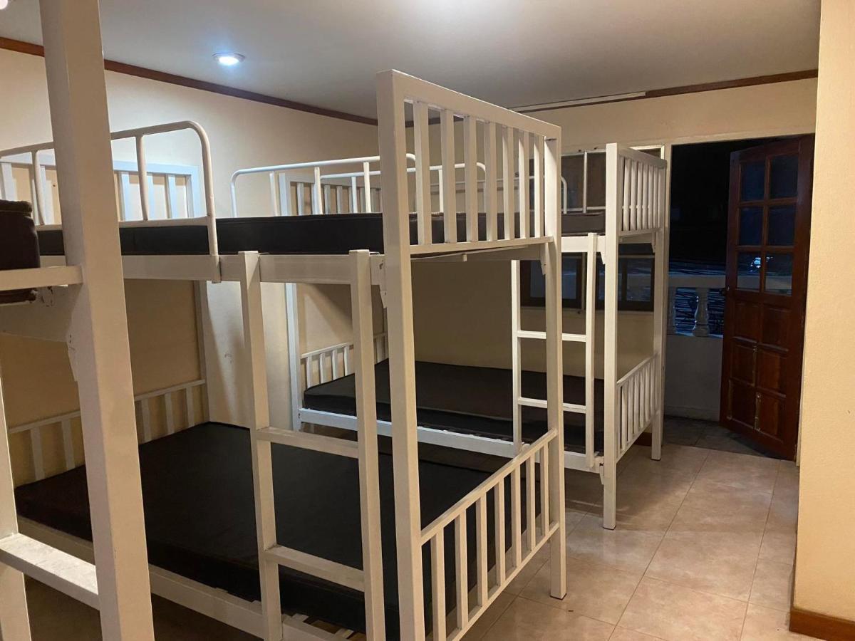 Nearthepark Backpack Hostel 2 清邁 外观 照片